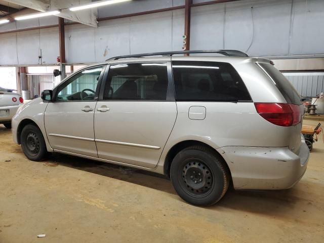 2005 Toyota Sienna CE