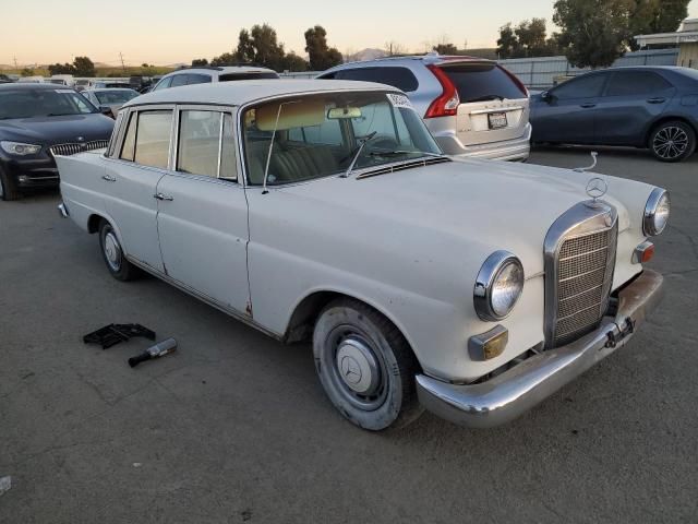 1966 Mercedes-Benz 1966 Mercedes Benz 230