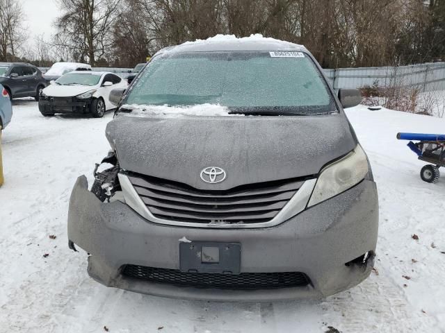 2015 Toyota Sienna LE