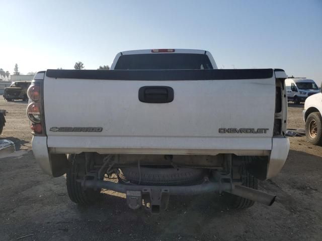 2004 Chevrolet Silverado C2500 Heavy Duty