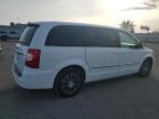 2014 Chrysler Town & Country S