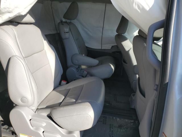 2018 Toyota Sienna XLE