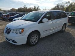 Lots with Bids for sale at auction: 2014 Chrysler Town & Country Touring