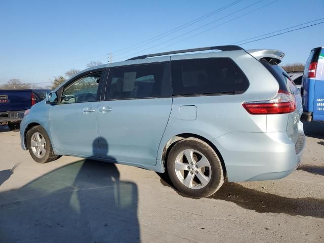 2015 Toyota Sienna LE