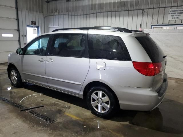 2010 Toyota Sienna CE