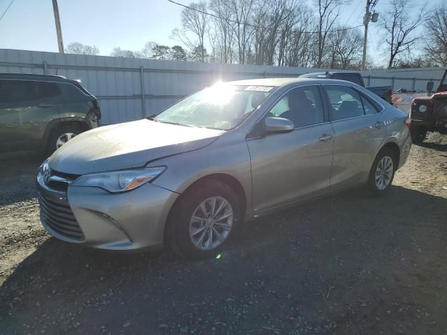 2016 Toyota Camry LE