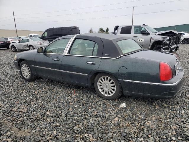 2003 Lincoln Town Car Signature