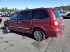 2016 Chrysler Town & Country Touring L