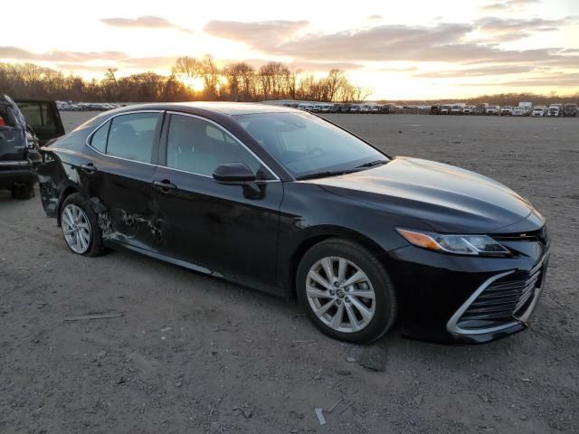 2022 Toyota Camry LE