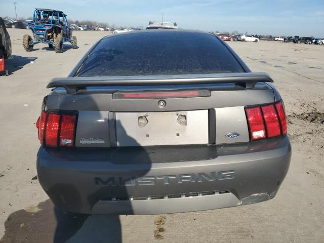 2004 Ford Mustang