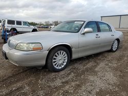 Lots with Bids for sale at auction: 2004 Lincoln Town Car Executive