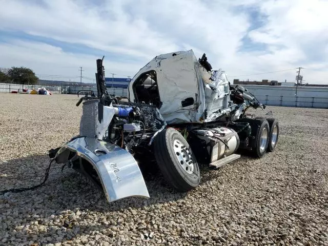 2024 Freightliner Cascadia 126