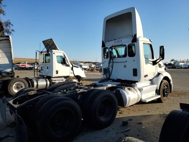 2019 Peterbilt 579