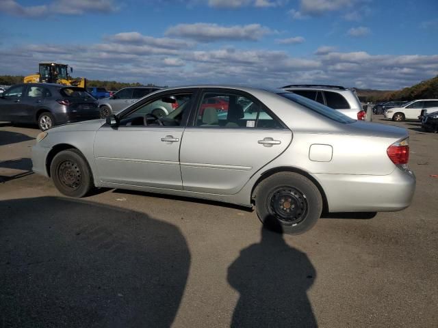 2005 Toyota Camry LE