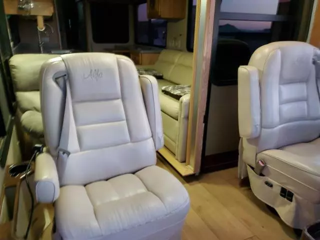 2005 Freightliner Chassis X Line Motor Home