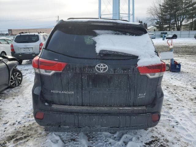 2018 Toyota Highlander SE