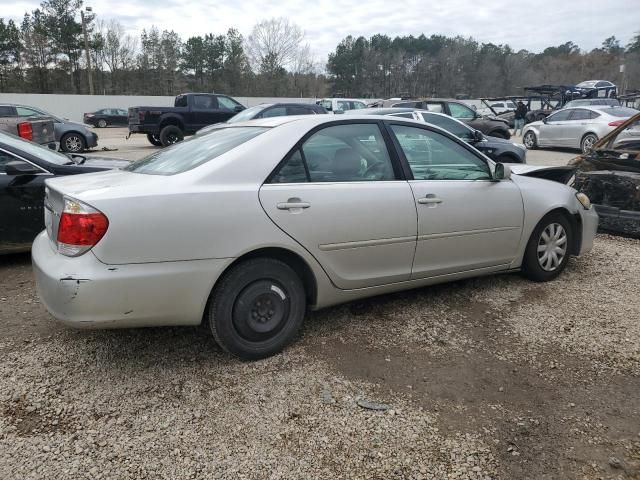 2005 Toyota Camry LE