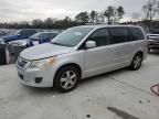 2010 Volkswagen Routan SE