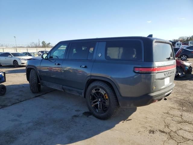 2025 Rivian R1S Premium