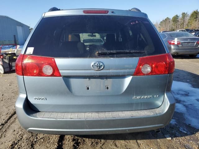 2009 Toyota Sienna CE