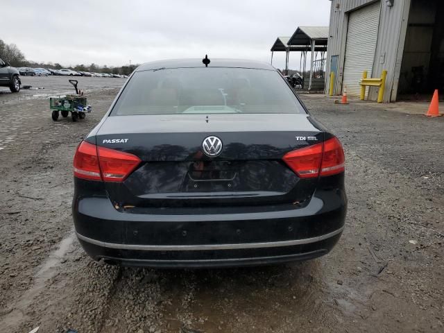 2012 Volkswagen Passat SEL