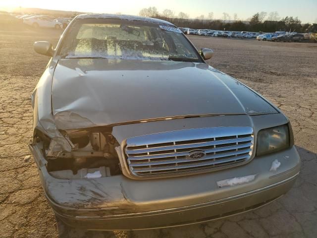 1999 Ford Crown Victoria