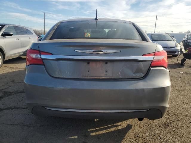 2013 Chrysler 200 Touring