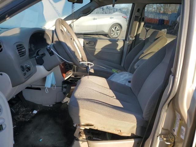 2006 Chrysler Town & Country LX