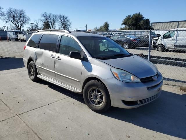 2004 Toyota Sienna CE