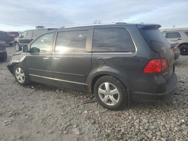 2012 Volkswagen Routan SEL Premium