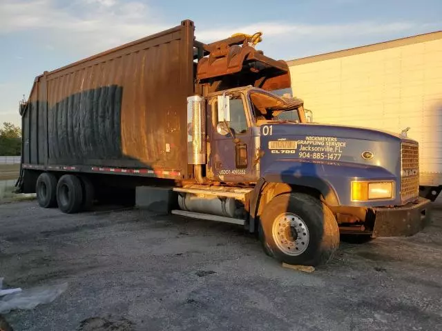 2006 Mack 700 CL700