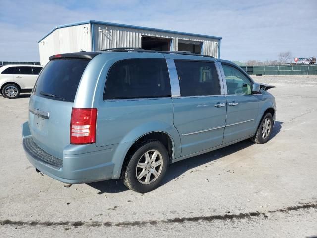 2008 Chrysler Town & Country Touring