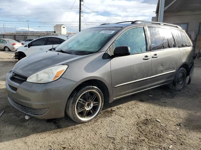 2005 Toyota Sienna CE