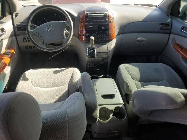 2006 Toyota Sienna XLE