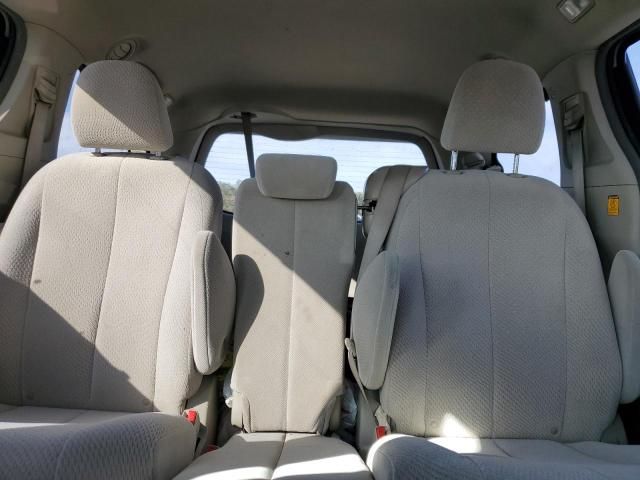 2011 Toyota Sienna LE