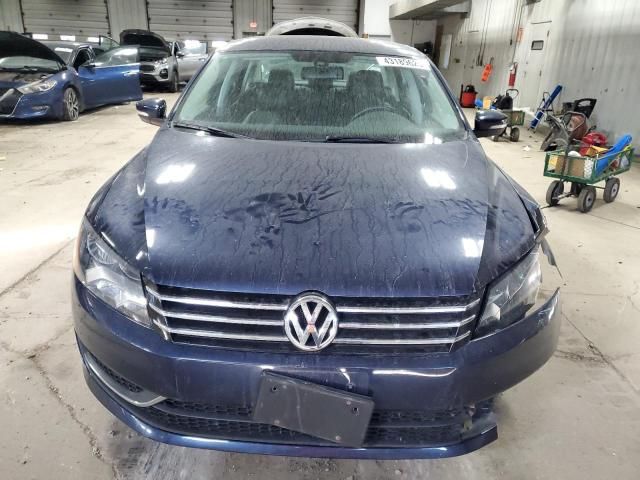 2014 Volkswagen Passat SE