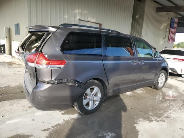 2011 Toyota Sienna LE