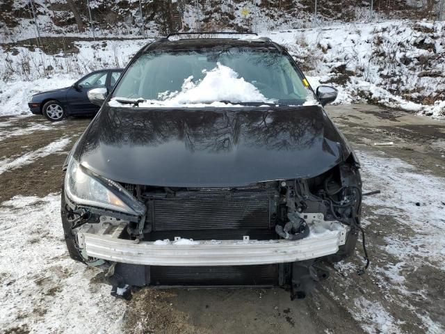 2018 Chrysler Pacifica Hybrid Limited