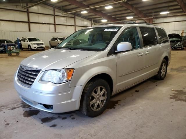 2010 Chrysler Town & Country Touring