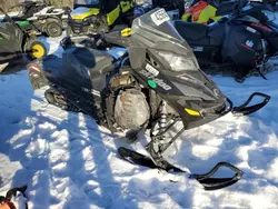 Motos con motor quemado a la venta en subasta: 2017 Skidoo 2017 Skidoo Renegade