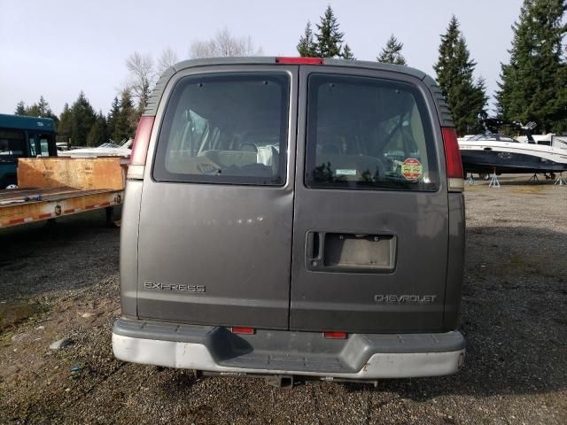 2000 Chevrolet Express G2500