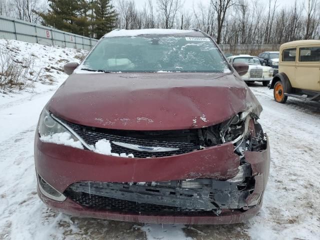 2017 Chrysler Pacifica Touring L Plus