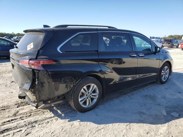 2021 Toyota Sienna XSE