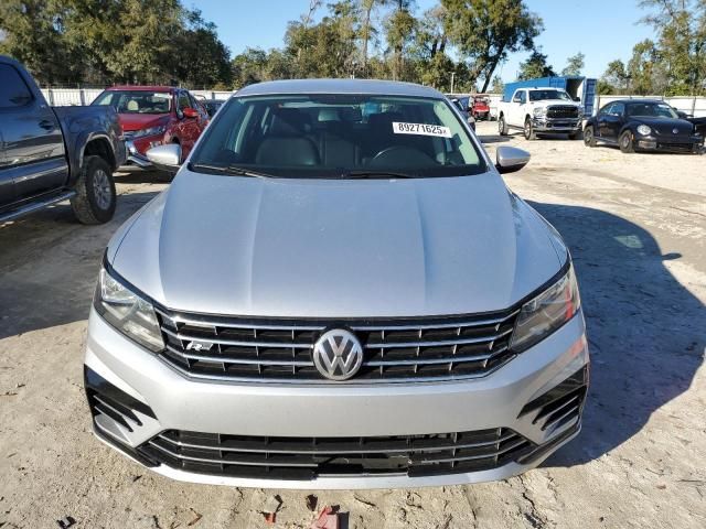 2017 Volkswagen Passat R-Line