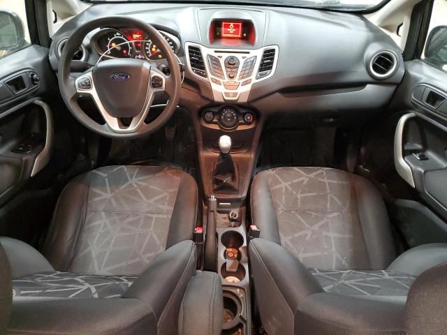 2013 Ford Fiesta SE