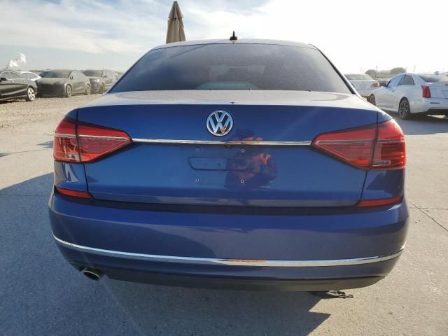 2016 Volkswagen Passat SE