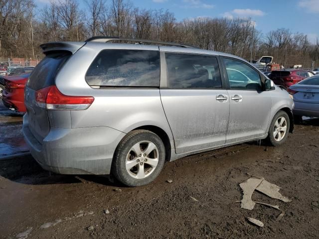 2011 Toyota Sienna LE