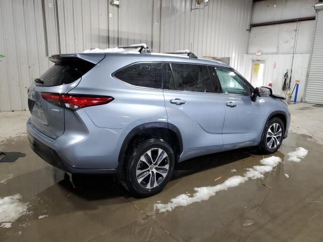 2021 Toyota Highlander Hybrid XLE