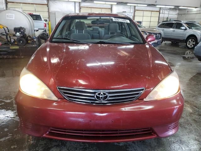 2005 Toyota Camry LE