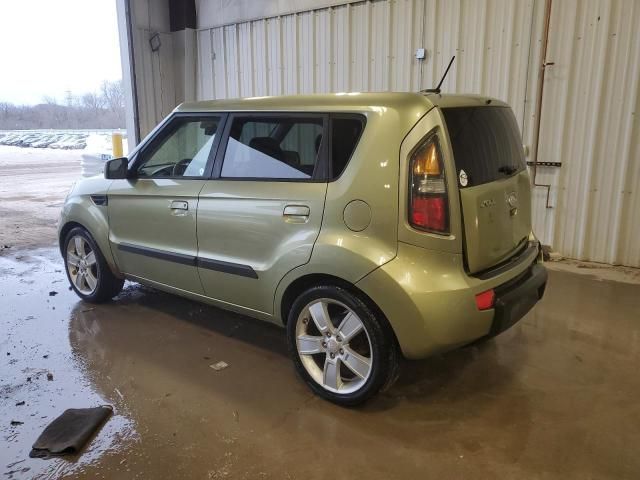 2010 KIA Soul +